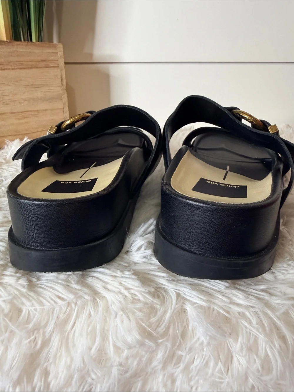 Dolce Vita Soya Leather Hammered Metal Chunky Strap Sandals Black Size 6.5